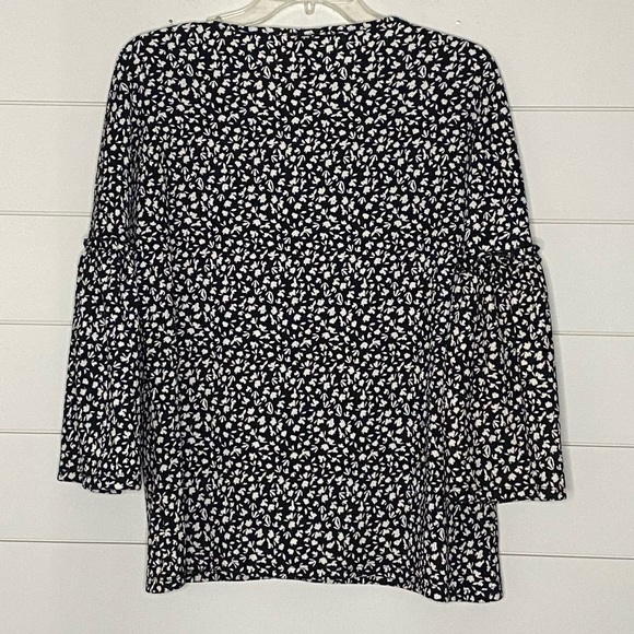 River Island | NWOT flared sleeve ditsy floral smock top in black and white - Picture 6 of 8
